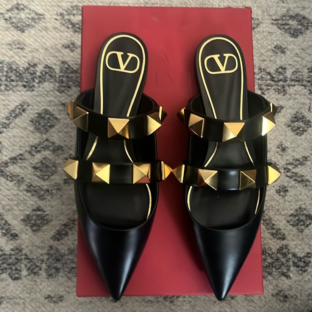 Valentino Garavani flat mules